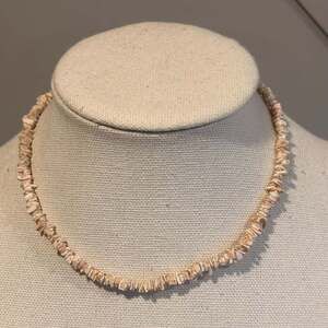 Vintage 90s Peach Pink Shell Puka Shell Choker Necklace Y2K